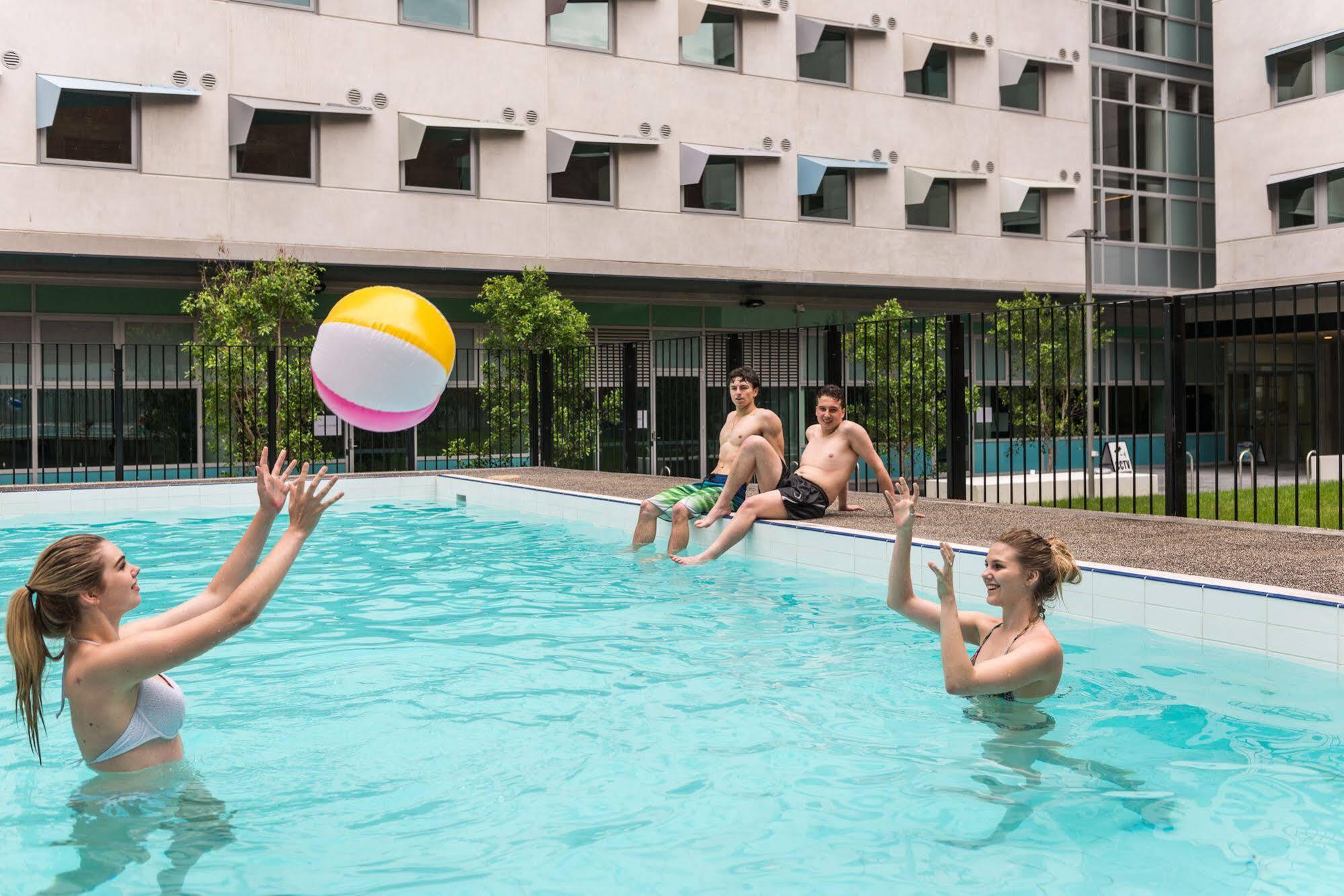 Student Village Melbourne Exterior photo